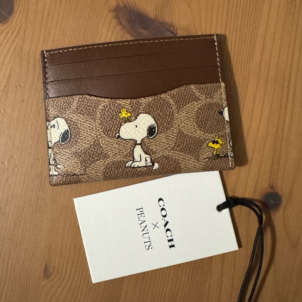 ❤️🐶Coach Coach X Peanuts Slim Id Card Case In Signature Canvas Snoopy Print - Picture 4 of 7